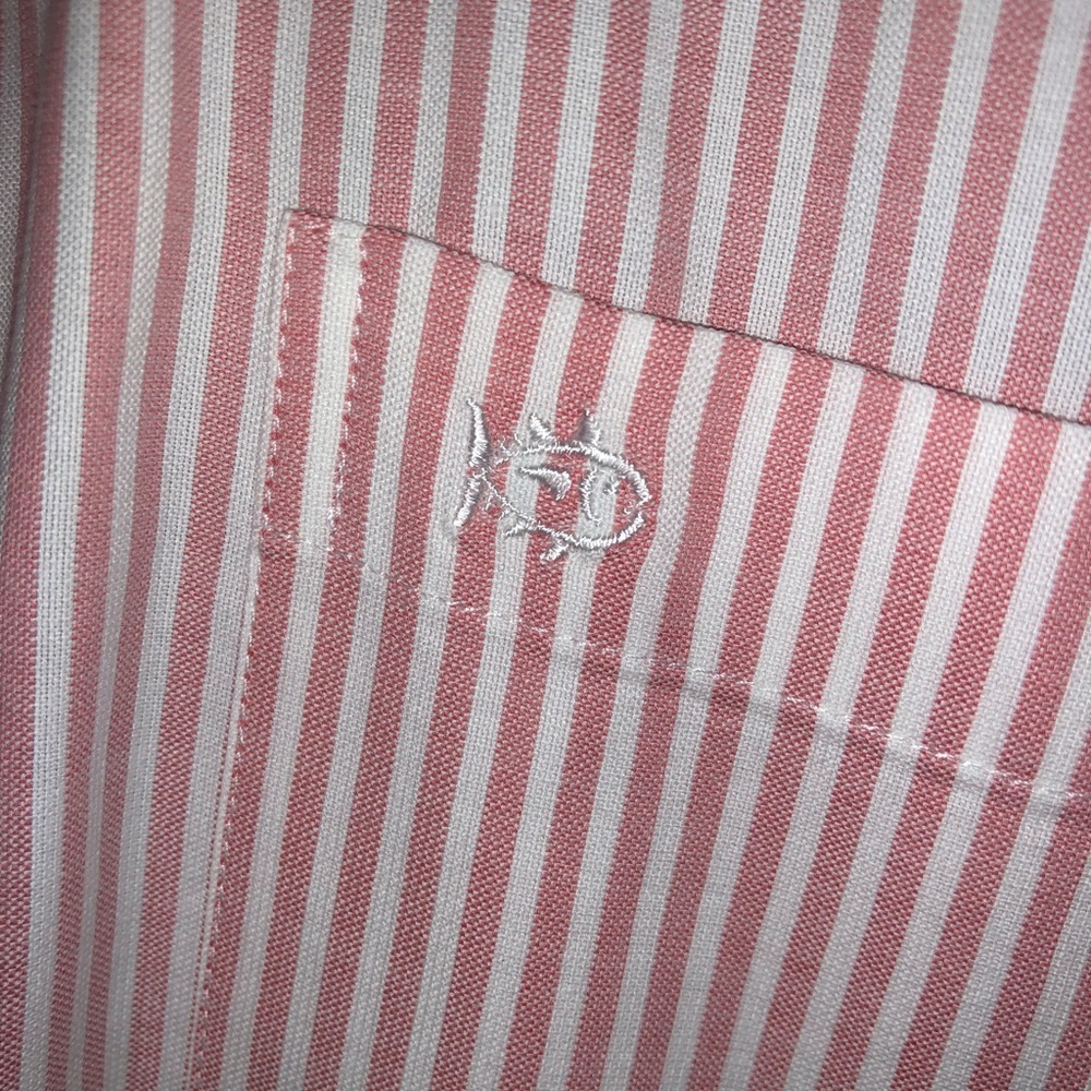Southern Tide button down. Size M - Picture 4 of 4
